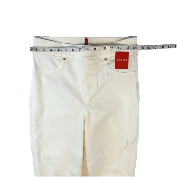 Spanx Size M Distressed Skinny Jeans White Pull On NWT Style 20229R Stretch - Picture 4 of 15